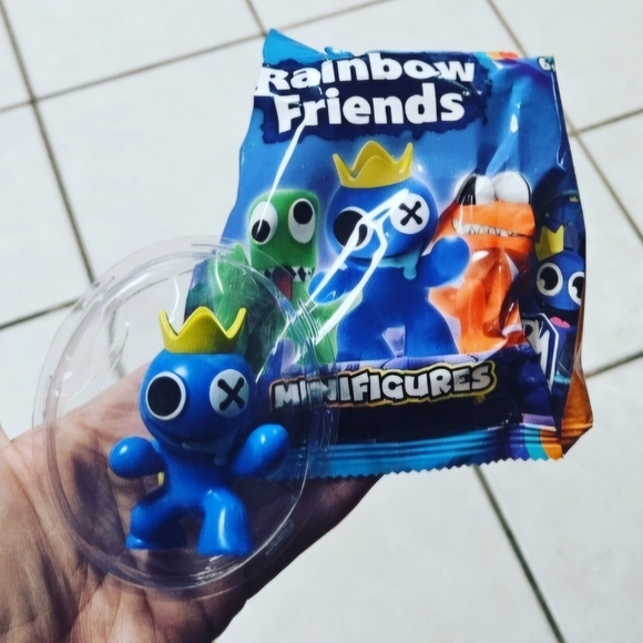 2024 PhatMojo Official Rainbow Friends Mini Figures Series 2 Blue - Picture 1 of 9